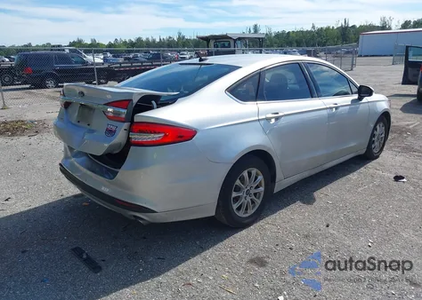2017 Ford Fusion S из США, поврежденный, VIN 3FA6P0G75HR174382